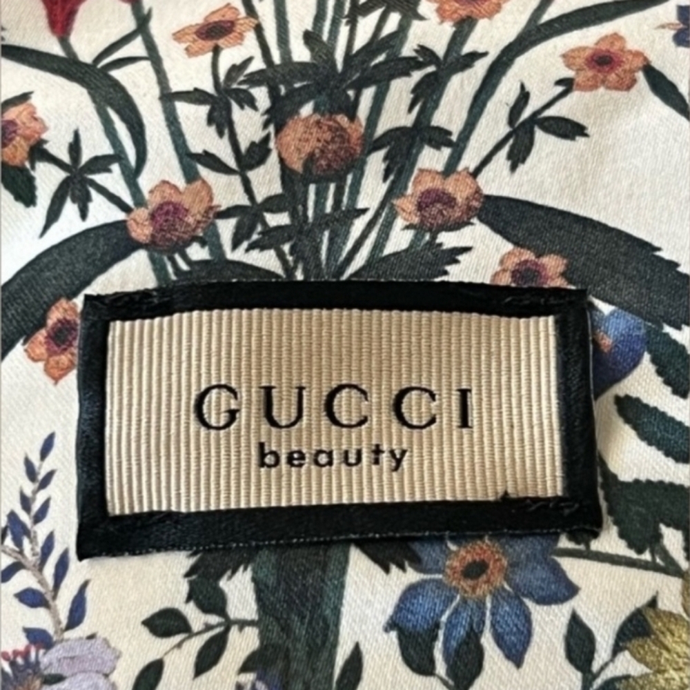 Gucci Women's Multi Hair-accessoriesGucci Beauty Scrunchies / Hair Ties Set of